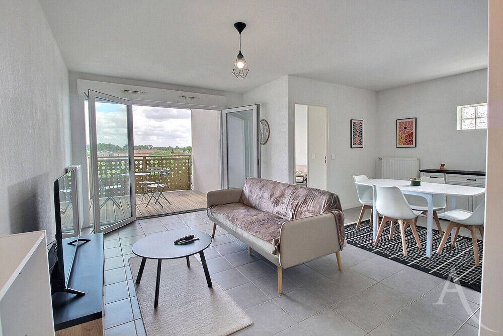 À VENDRE - Appartement T3 avec balcon et 2 parking