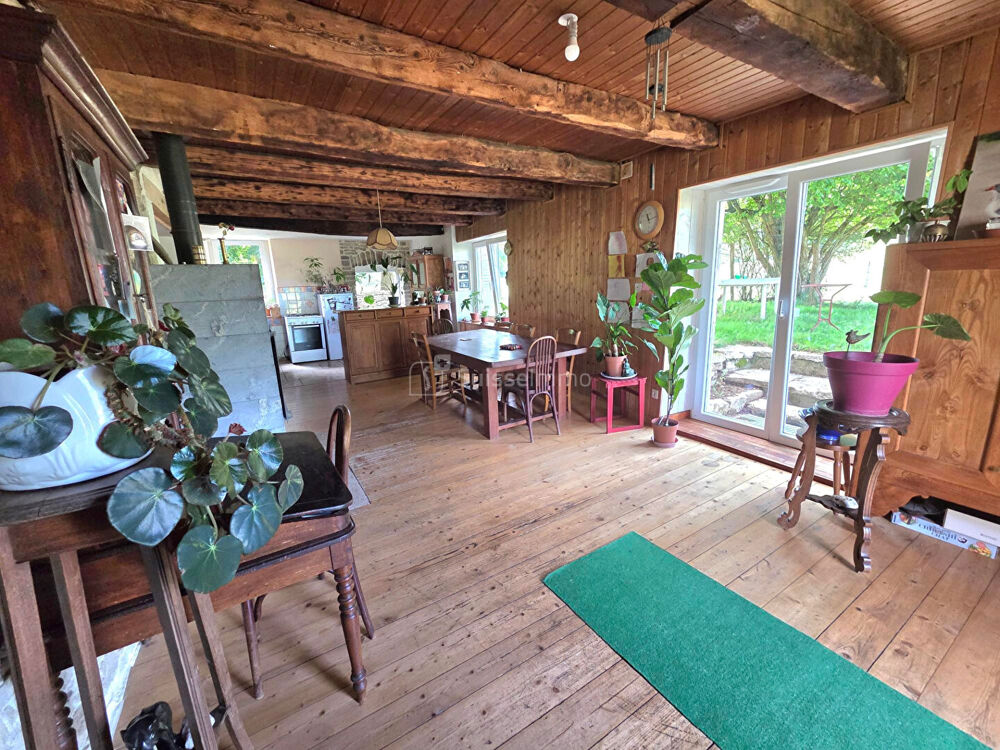 CORPS DE FERME RENOVE DE 147m² SUR TERRAIN DE 20 ARES 199000 EUROS