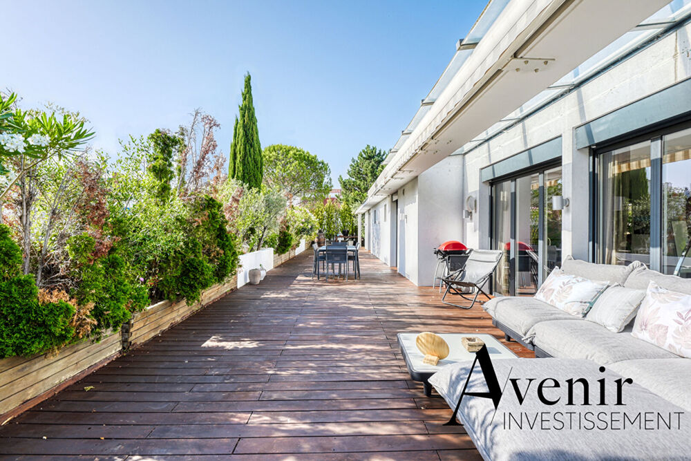 Penthouse d'exception 172m2 - Terrasse de 300m2 - Dernier étage - Climatisé - Garage double - Lyon 6ème
