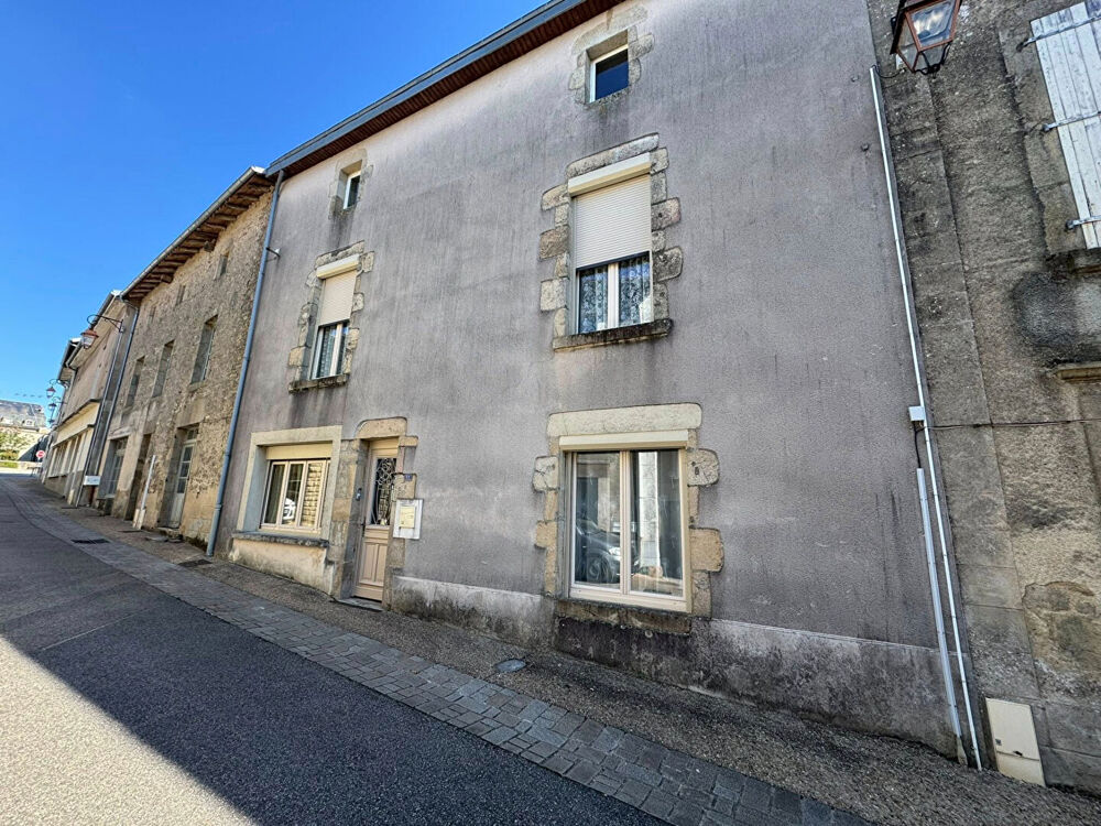 HAUTE VIENNE - Une collection de bâtiments en centre-ville ? Idéal comme résidence et investissement.