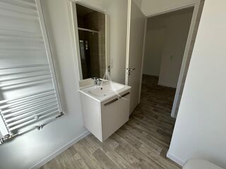  Appartement à louer 2 pièces 55 m²