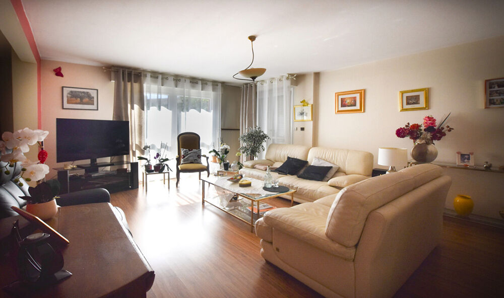 APPARTEMENT BESANCON en Rez de Jardin - Terrasse - 5 pièce(s) - 100 m2
