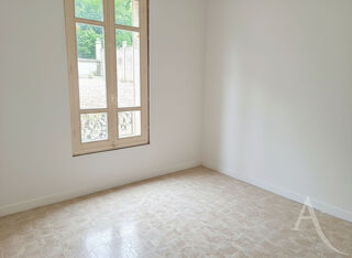 Vente Maison Maison Chaville rive gauche 7 pièces 149m2 4 chambres  460 m² terrain face foret Meulière en EXCLUSIVITÉ ? Charme et potentiel a Chaville