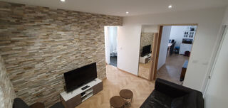  Appartement à louer 1 pièce 160 m²