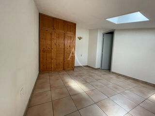  Appartement à louer 1 pièce 53 m²