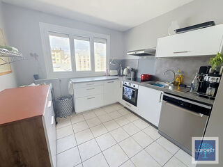  Appartement à louer 2 pièces 55 m²