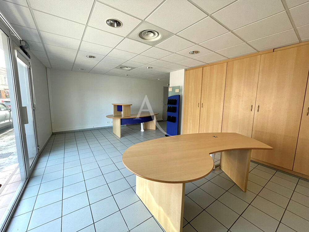   Local professionnel de 70m² L'Isle-Jourdain centre L isle jourdain