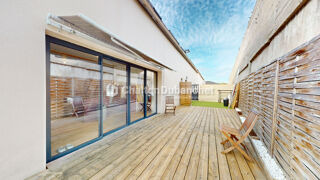 Vente Maison ROANNE - LOFT de 165 m² habitable - 130 m² de dépendance Roanne