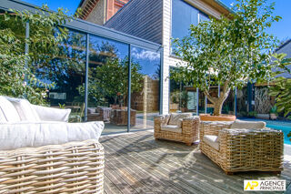  Maison � vendre 8 pi�ces 327 m�