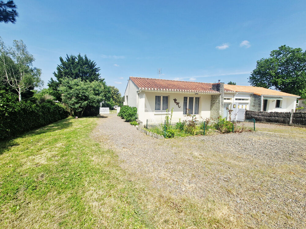Maison La Chaize Giraud