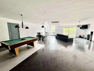  Maison  vendre 5 pices 205 m