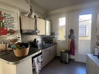  Immeuble à vendre 6 pièces 137 m²