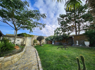  Maison � vendre 7 pi�ces 250 m�