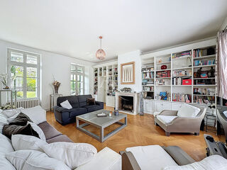  Maison à vendre 10 pièces 400 m²