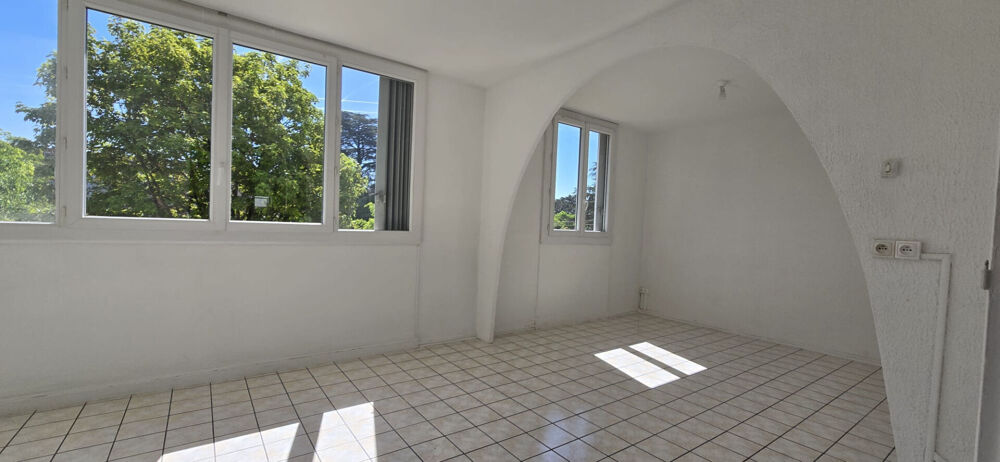 APPARTEMENT T3 traversant de 65.86m² à La Mulatière