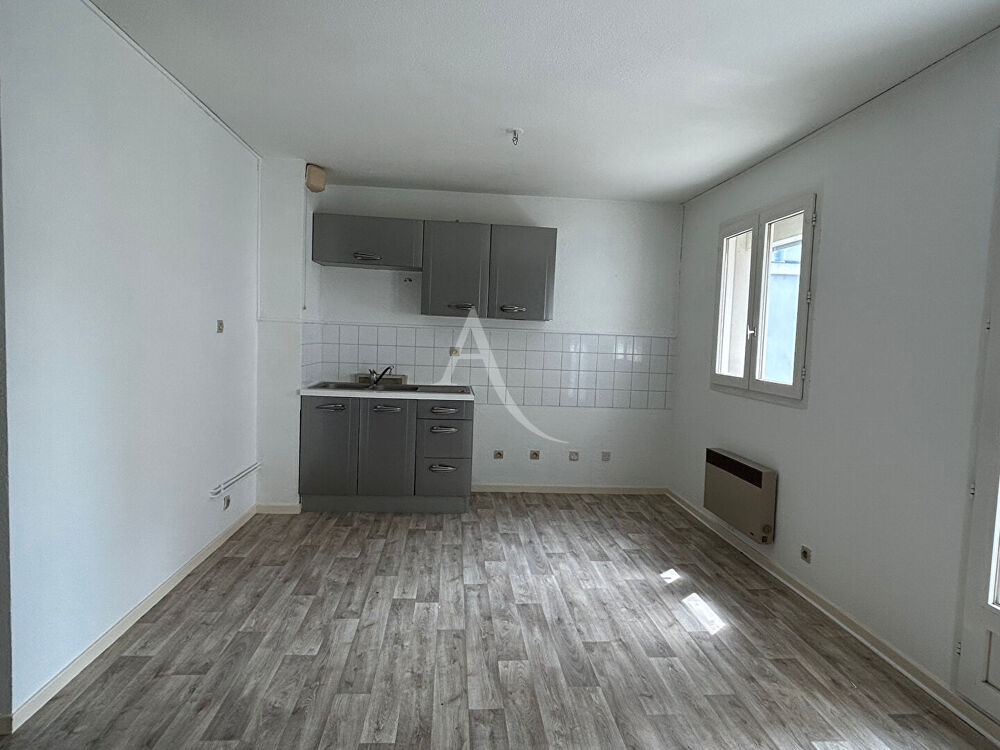 Loue Bourg T3 quartier Brou avec cave et garage