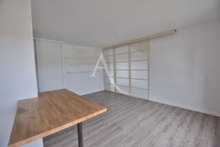  Appartement à louer 1 pièce 37 m²