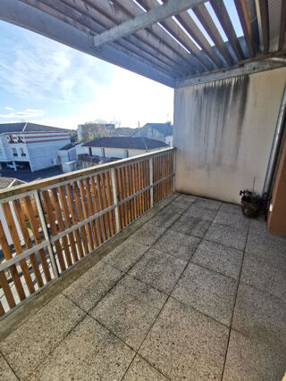  Appartement à louer 3 pièces 63 m²