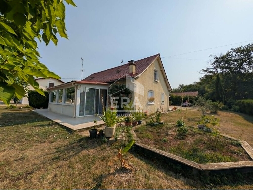 Vente Maison Maison individuelle avec studio indépendant vendre à Montpon-Ménestérol en Dordogne - 6 pièces, 141 m²  avec appartement indépen Montpon menesterol