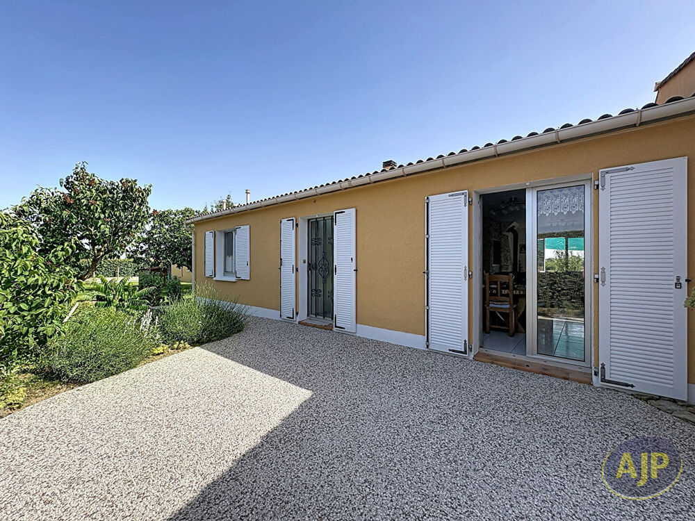 Vente Maison SAINT-DENIS-DU-PAYRE - Charmante maison de plain-pied 123 m² - Saint denis du payre