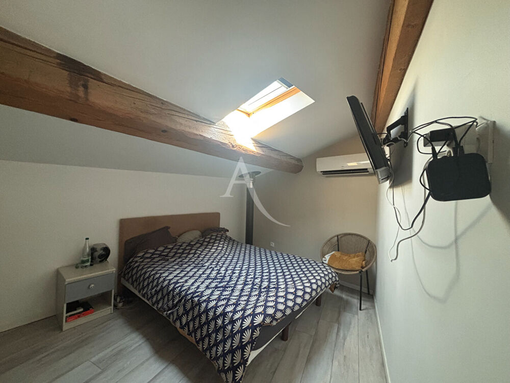Vente Maison Proche CARCASSONNE, Maison de caractère rénovée avec garage et jardin Pennautier