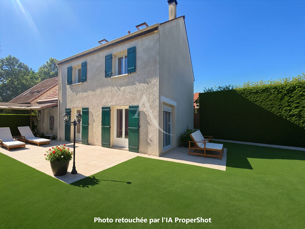 Maison Individuelle VAUREAL de 200* avec 4 chambres terrain 336 m2.
