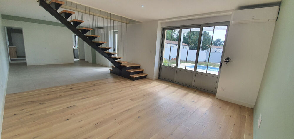 Maison Saint-Laurent-de-la-Prée 6 pièce(s), 162 m2 avec piscine