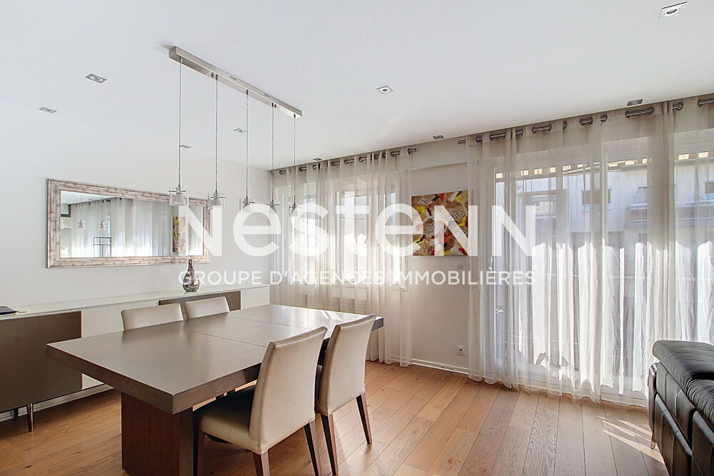 Vente Appartement Grand Appartement type 5 pices avec Terrasse Cave et Parking Rue Pagre - 69500 BRON Bron