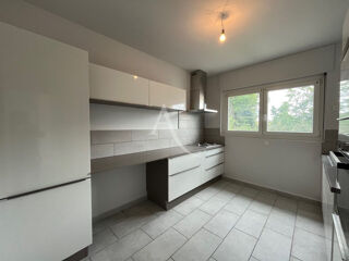  Maison � louer 4 pi�ces 121 m�