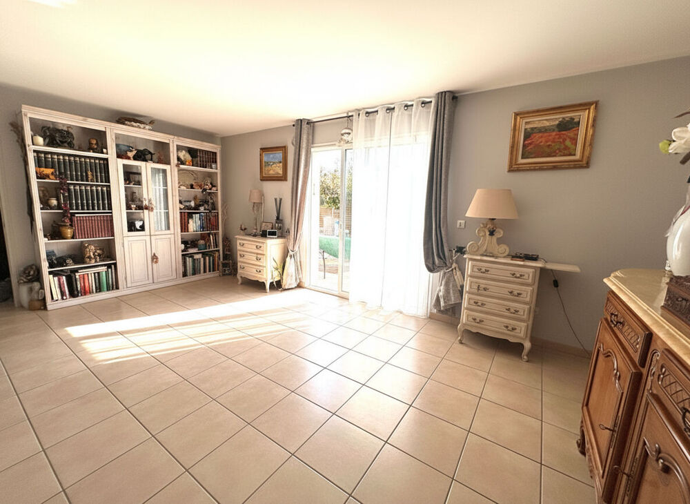 Maison familiale avec piscine sur terrain arboré - 10min SUD de SAINTES