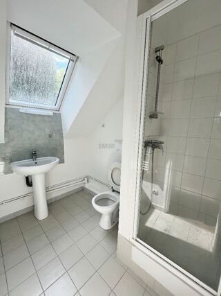  Appartement à louer 2 pièces 28 m²