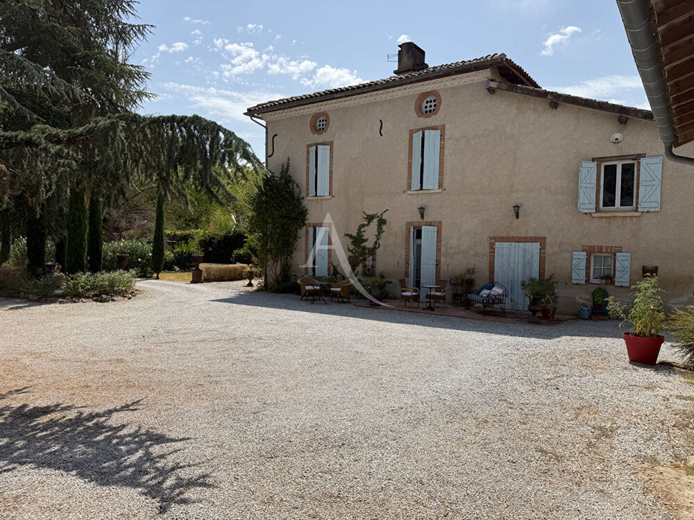 Vente Maison Lisle-sur-Tarn . Domaine de charme d'exception (T6 + Gîte T3) Lisle sur tarn