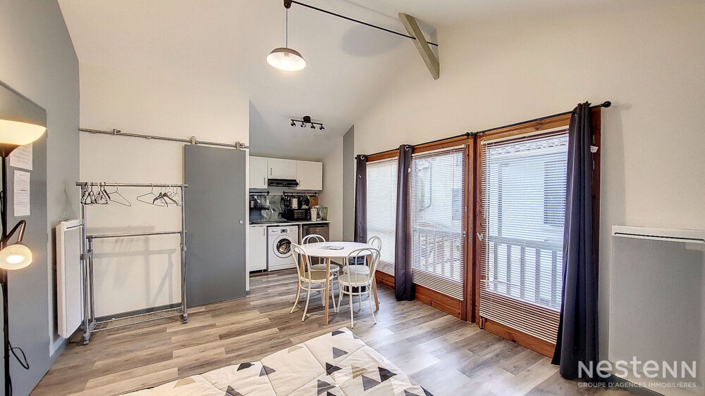 A Vendre Ensemble immobilier de 177 m² dans rue calme au centre-ville d'Eauze