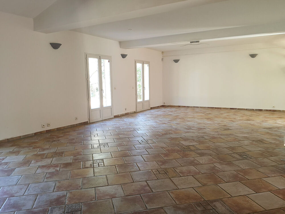 Location Maison VILLA VELAUX - 6 pièce(s) - 190m2 Velaux