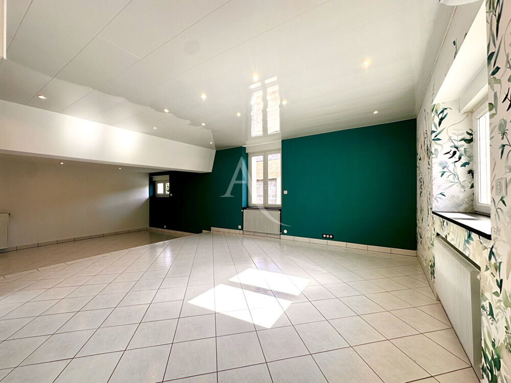 Vente Maison Maison Mouacourt 5 pièce(s) 138.75 m2 Mouacourt