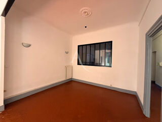  Appartement à louer 3 pièces 96 m²