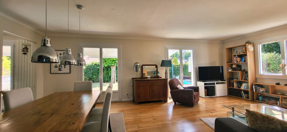 Maison 7 pièce(s) 174 m2 avec garage et piscine à Bordeaux (33200)