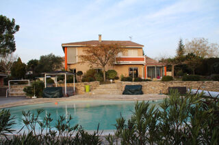  Maison à vendre 15 + pièces 522 m²