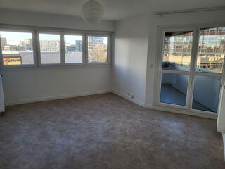  Appartement � louer 4 pi�ces 85 m�