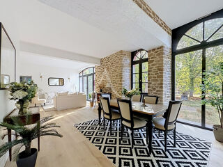  Maison à louer 6 pièces 220 m²