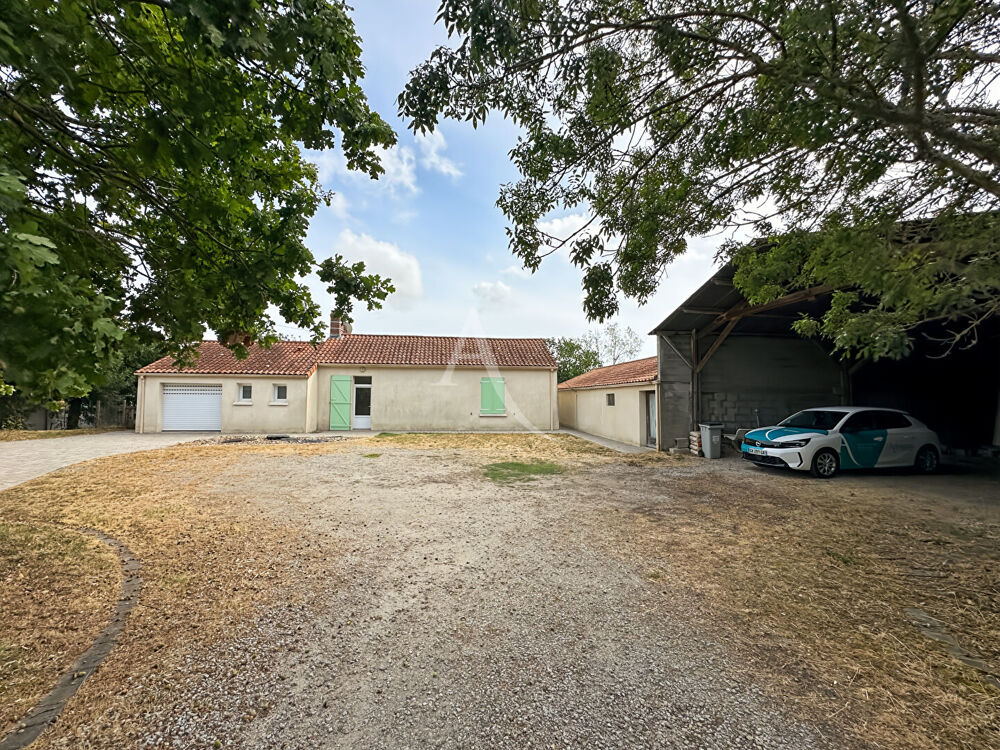 Vente Maison Maison 3 chambres + 261m² de dépendances Le perrier