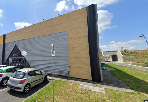 Local commercial &agrave; Louer dans une zone commerciale Toulousaine dynamis&eacute;e par un gros hypermarch&eacute;. 4166 31000 Toulouse