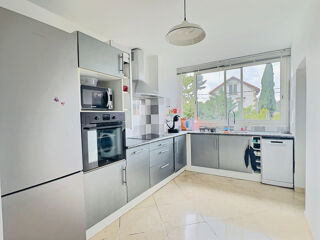  Appartement à louer 3 pièces 64 m²