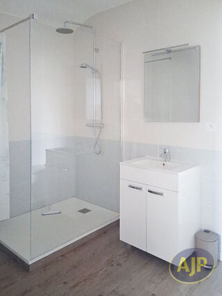  Maison � vendre 10 pi�ces 309 m�