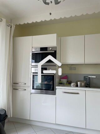  Maison � vendre 9 pi�ces 220 m�