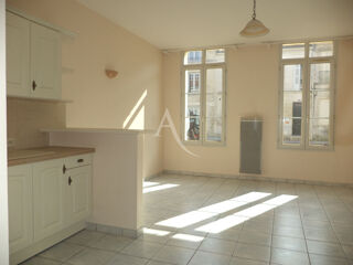  Immeuble � vendre 10 pi�ces 203 m�