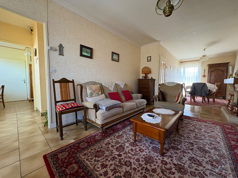 Vente Maison Ecouflant -Maison de plain-pied avec 3 chambres, jardin et garage Angers
