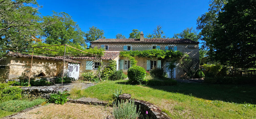 Propriété de charme en pierre au coeur des Causses du Quercy