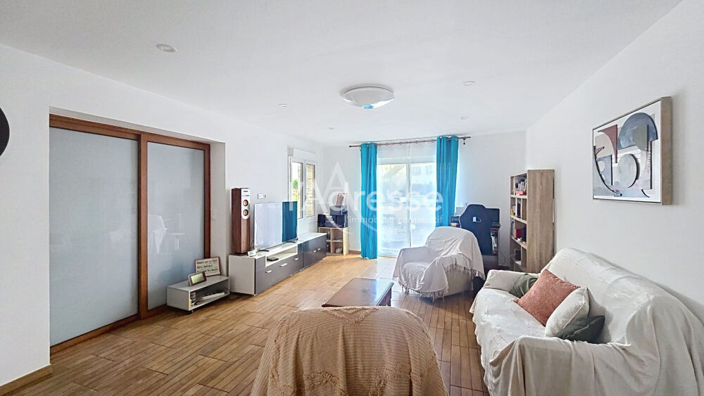 Vente Maison Meaux maison à vendre - 220 m2 - 6 chambres - sous-sol total Meaux