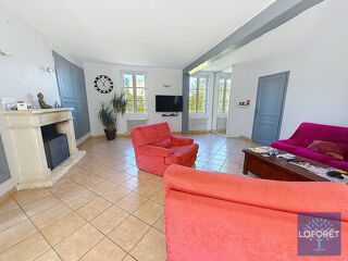  Maison � vendre 6 pi�ces 215 m�